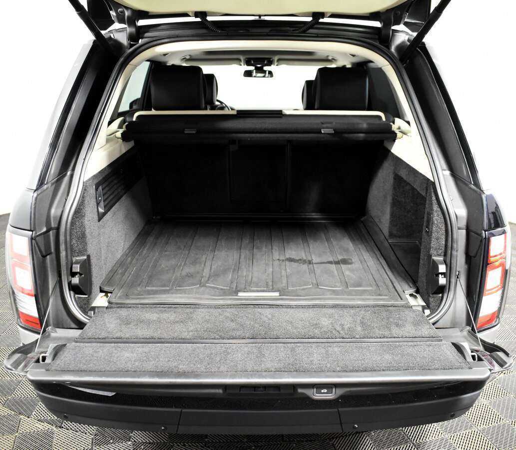 Б/У Лэнд Ровер Рэнж Ровер 2015 года. Фото: #6