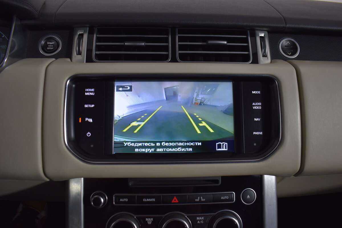 Б/У Лэнд Ровер Рэнж Ровер 2015 года. Фото: #12