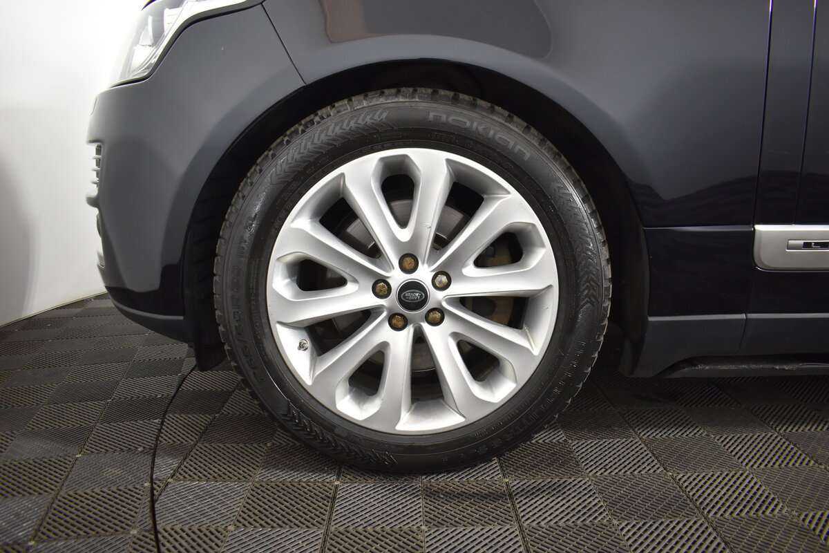 Б/У Лэнд Ровер Рэнж Ровер 2015 года. Фото: #19