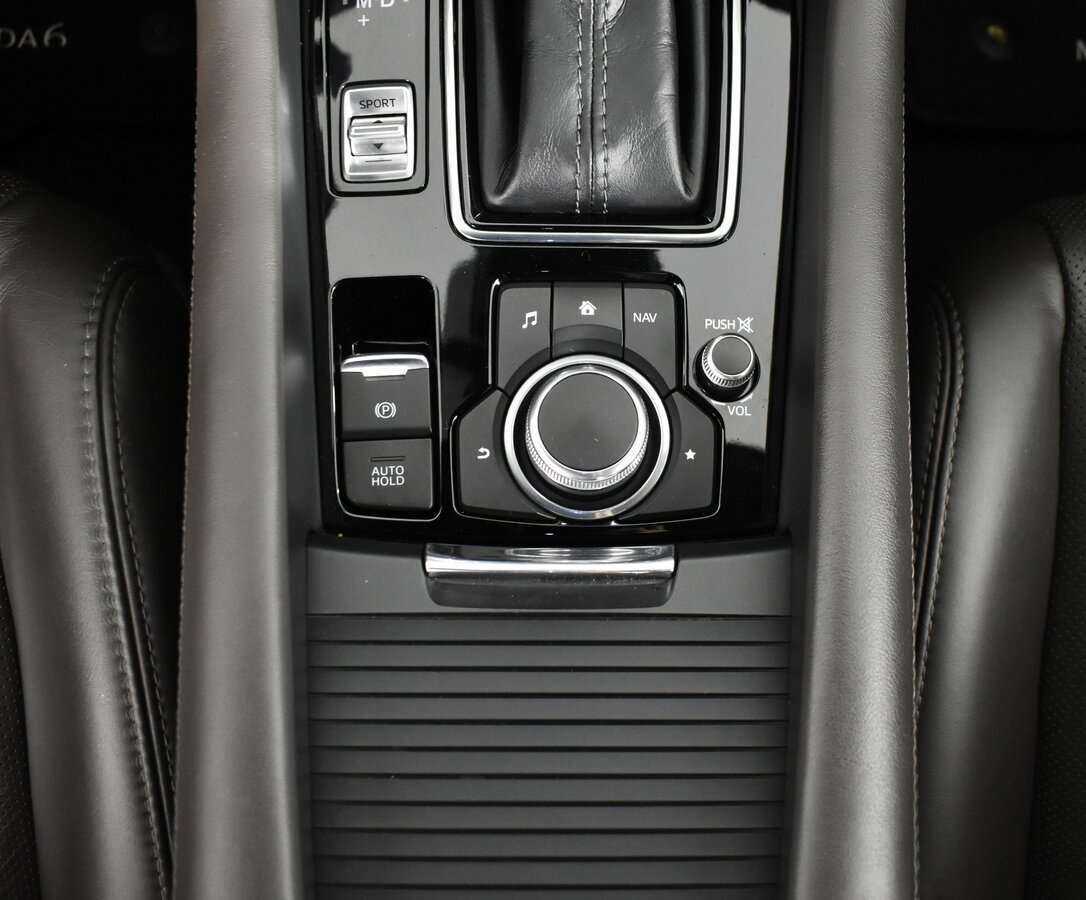 Б/У Мазда 6 2019 года. Фото: #11