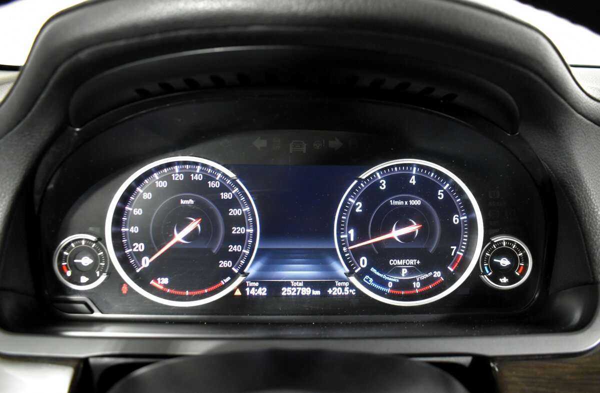 Б/У БМВ 7 серии 2014 года. Фото: #6