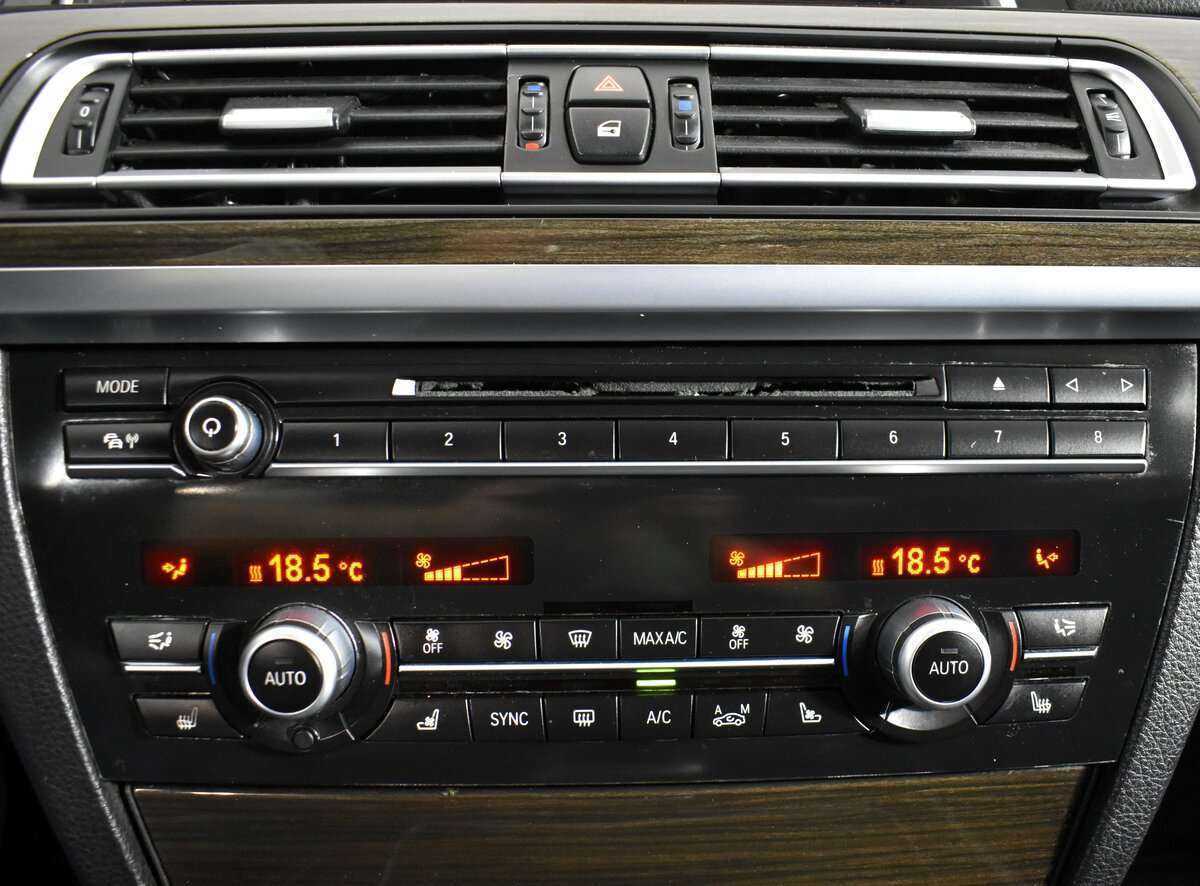 Б/У БМВ 7 серии 2014 года. Фото: #11