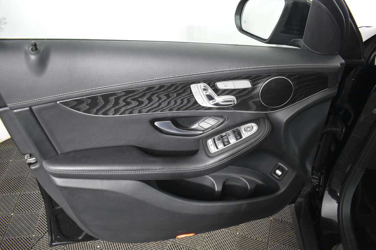 Б/У Мерседес-Бенц ГЛЦ 2018 года. Фото: #11