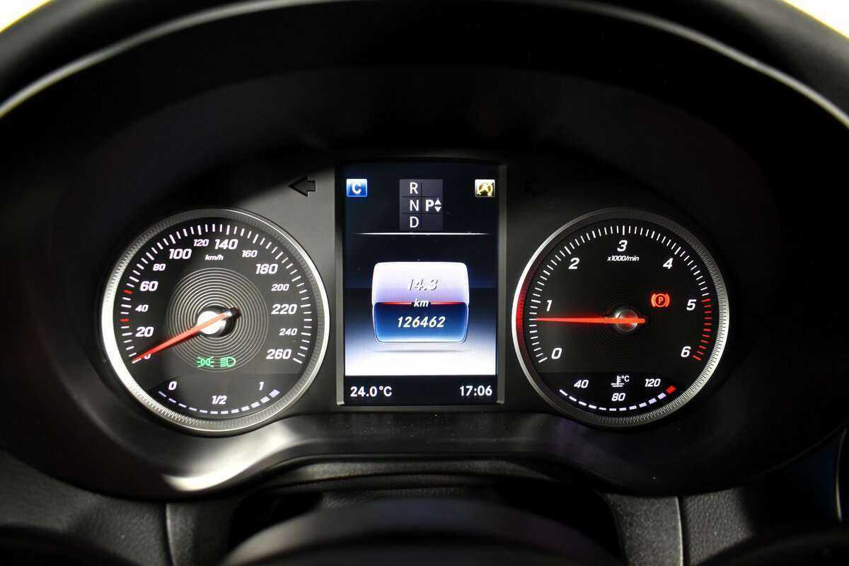 Б/У Мерседес-Бенц ГЛЦ 2015 года. Фото: #5