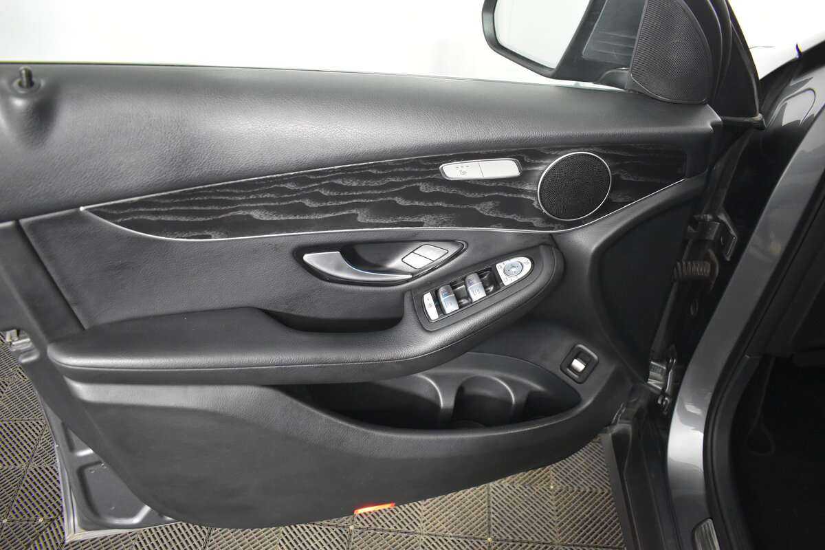 Б/У Мерседес-Бенц ГЛЦ 2015 года. Фото: #13