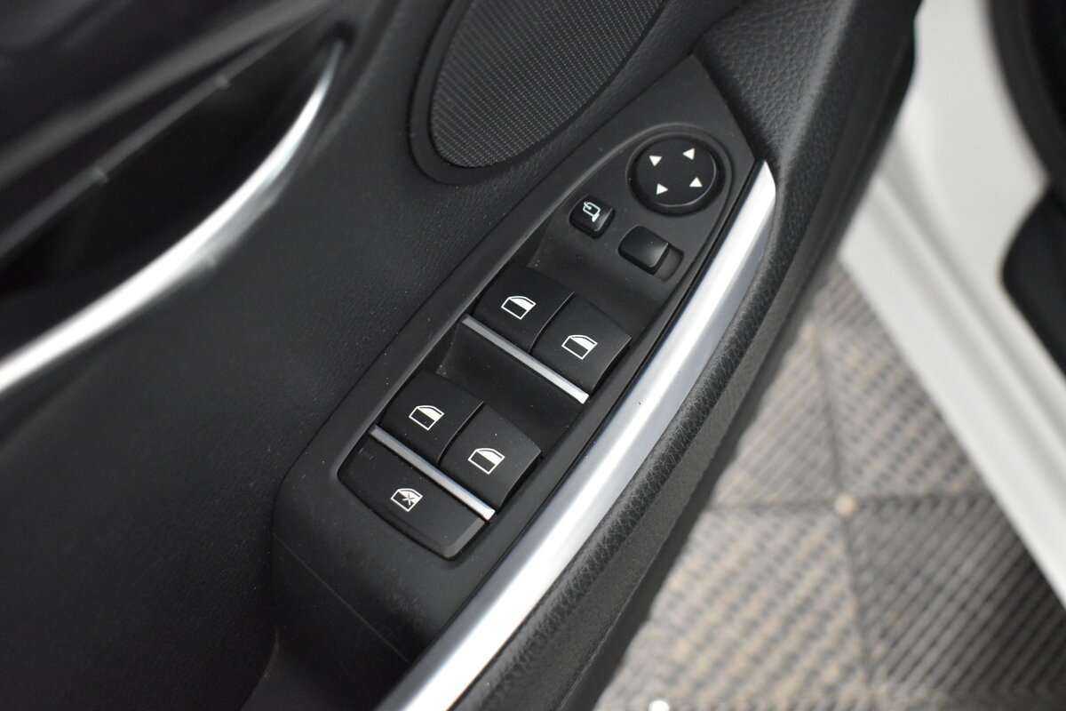 Б/У БМВ 5 серии 2010 года. Фото: #7