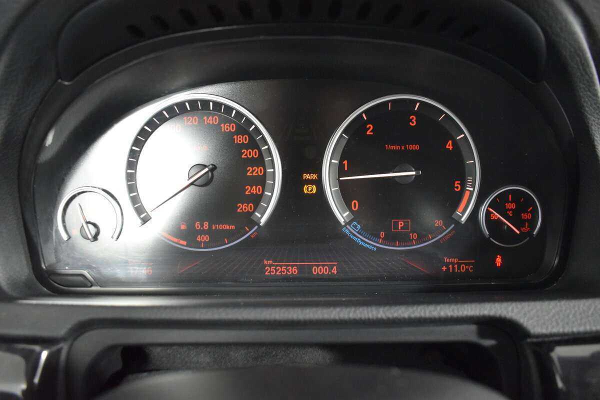 Б/У БМВ 5 серии 2010 года. Фото: #14