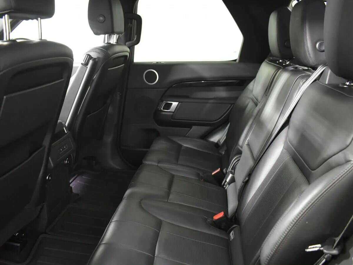 Б/У Лэнд Ровер Дискавери 2018 года. Фото: #7