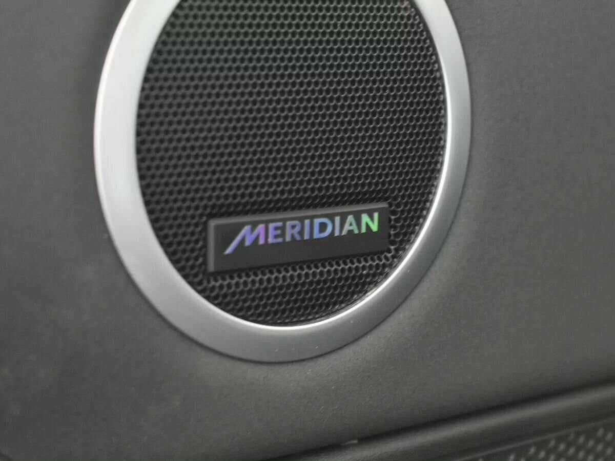 Б/У Лэнд Ровер Дискавери 2018 года. Фото: #9