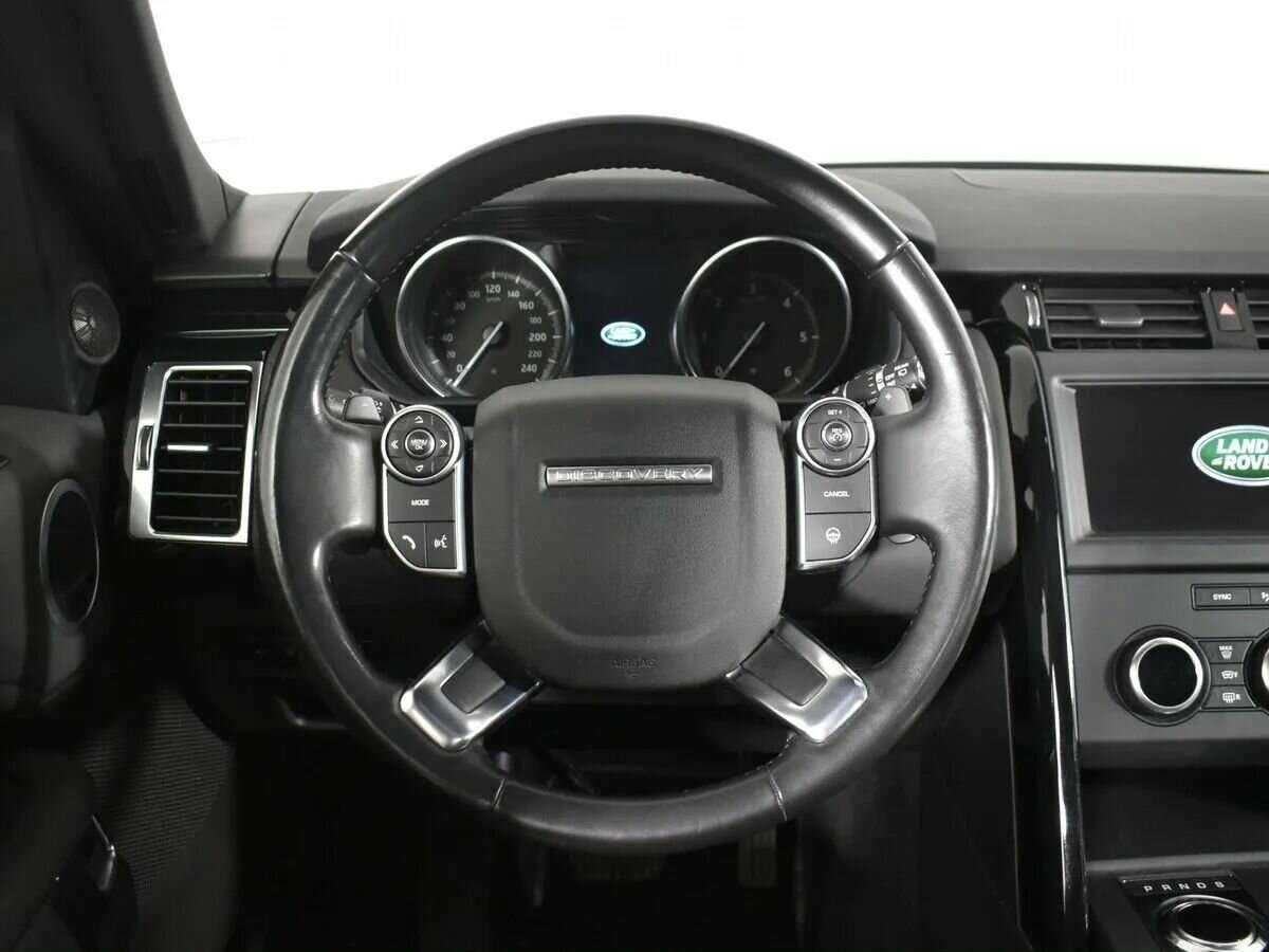 Б/У Лэнд Ровер Дискавери 2018 года. Фото: #15