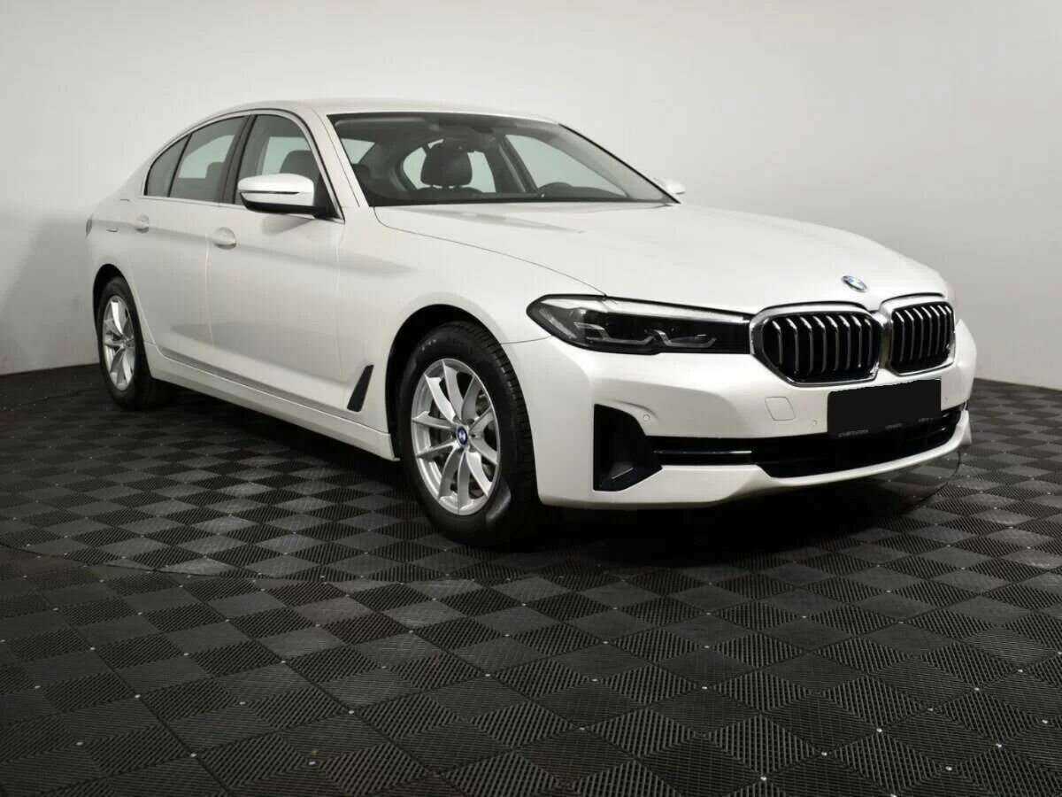 Б/У БМВ 5 серии 2020 года. Фото: #1
