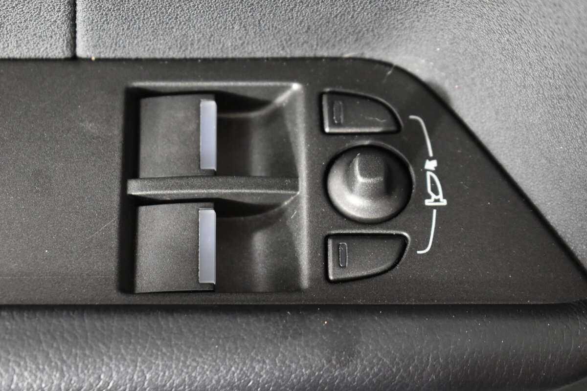 Б/У Лэнд Ровер Рэнж Ровер Эвок 2012 года. Фото: #23