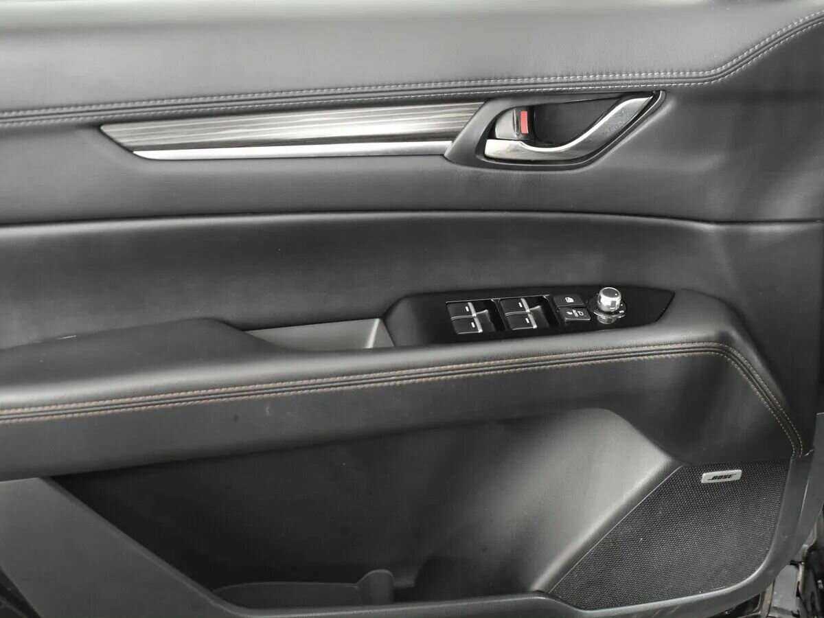 Б/У Мазда Ц-Икс-5 2018 года. Фото: #17