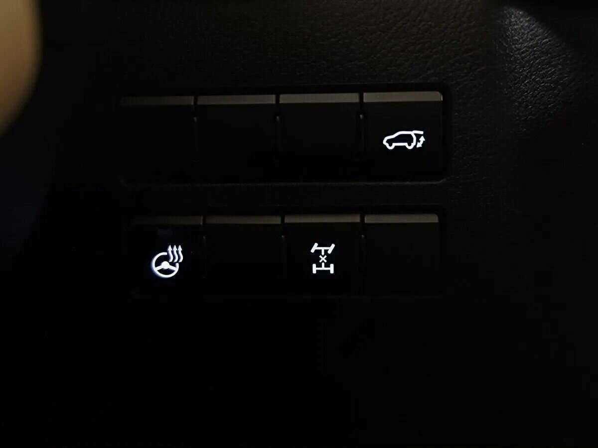 Б/У Лексус Н-Икс 2018 года. Фото: #19