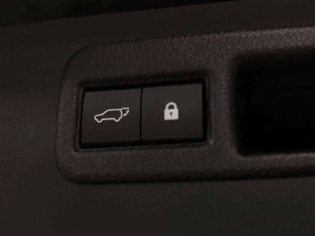 Б/У Лексус Н-Икс 2018 года. Фото: #21