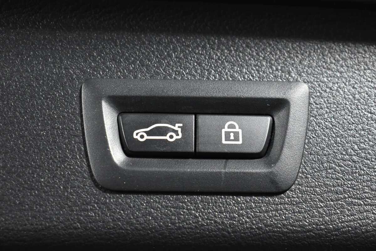 Б/У БМВ Икс3 2016 года. Фото: #6