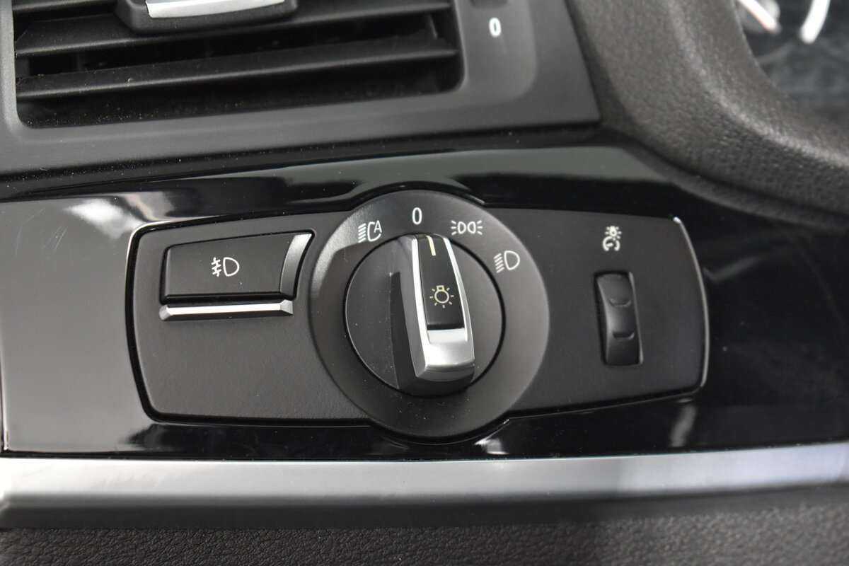 Б/У БМВ Икс3 2016 года. Фото: #18