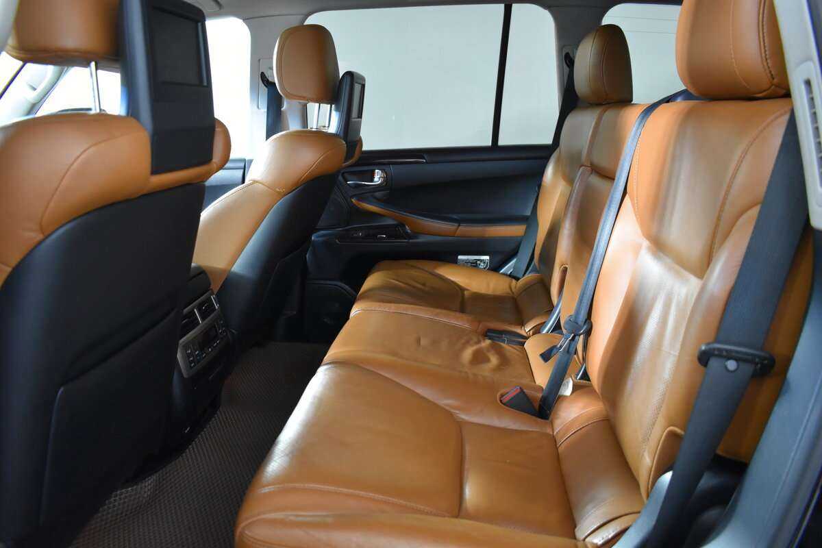 Б/У Лексус Л-Икс 2013 года. Фото: #5