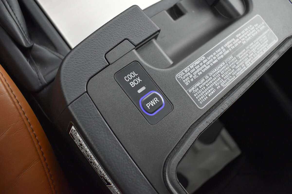 Б/У Лексус Л-Икс 2013 года. Фото: #19