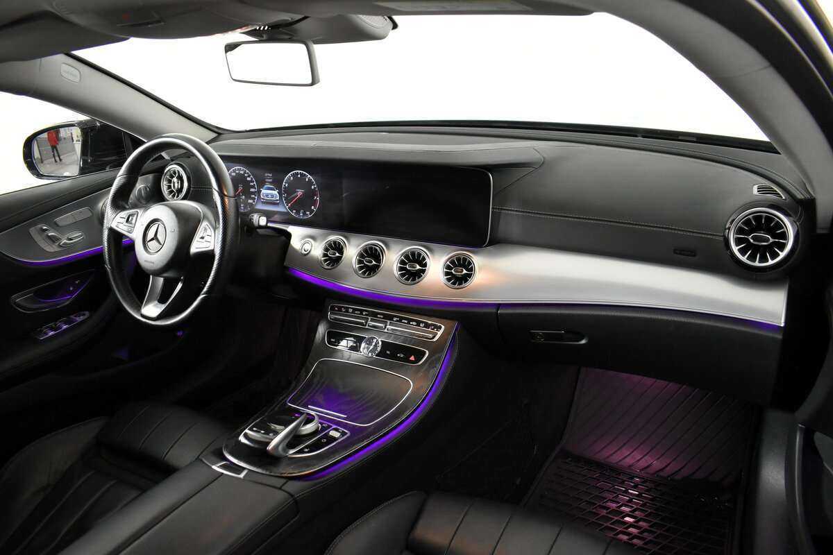 Б/У Мерседес-Бенц Е-Класс 2017 года. Фото: #10