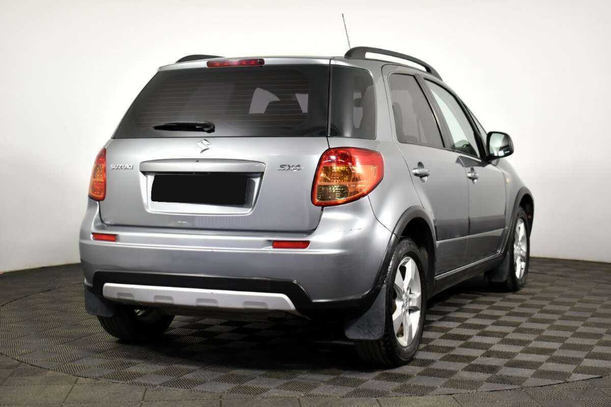 Б/У Сузуки С-Икс4 2013 года. Фото: #3
