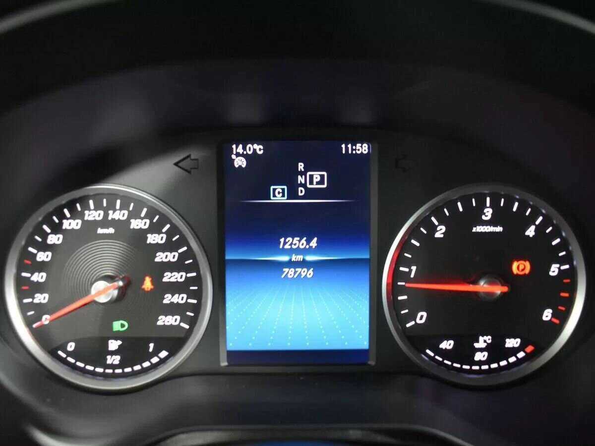 Б/У Мерседес-Бенц ГЛЦ 2020 года. Фото: #10