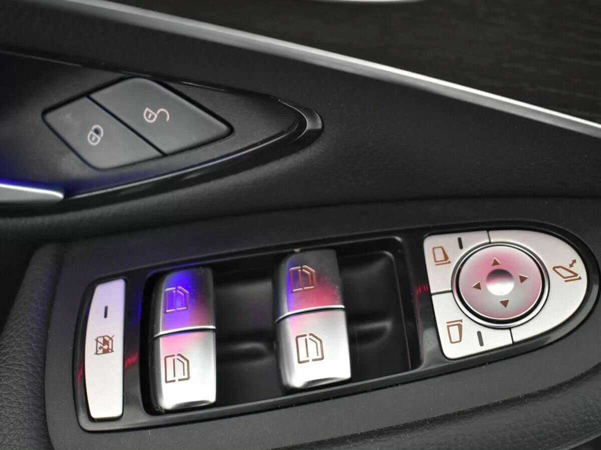 Б/У Мерседес-Бенц ГЛЦ 2020 года. Фото: #19