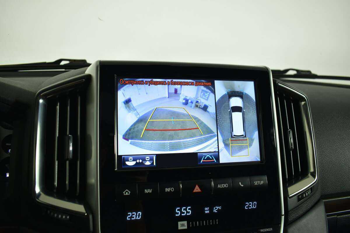 Б/У Тойота Лэнд Крузер 2016 года. Фото: #23