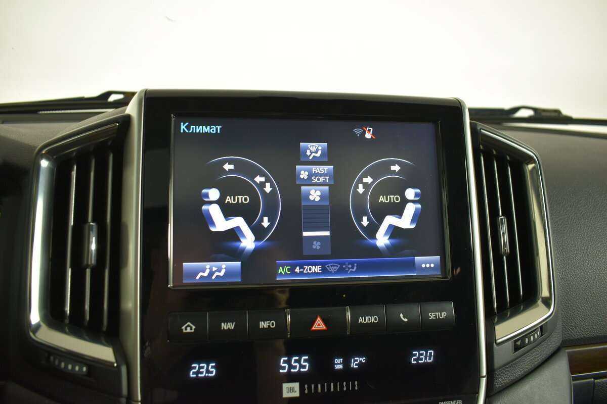 Б/У Тойота Лэнд Крузер 2016 года. Фото: #25