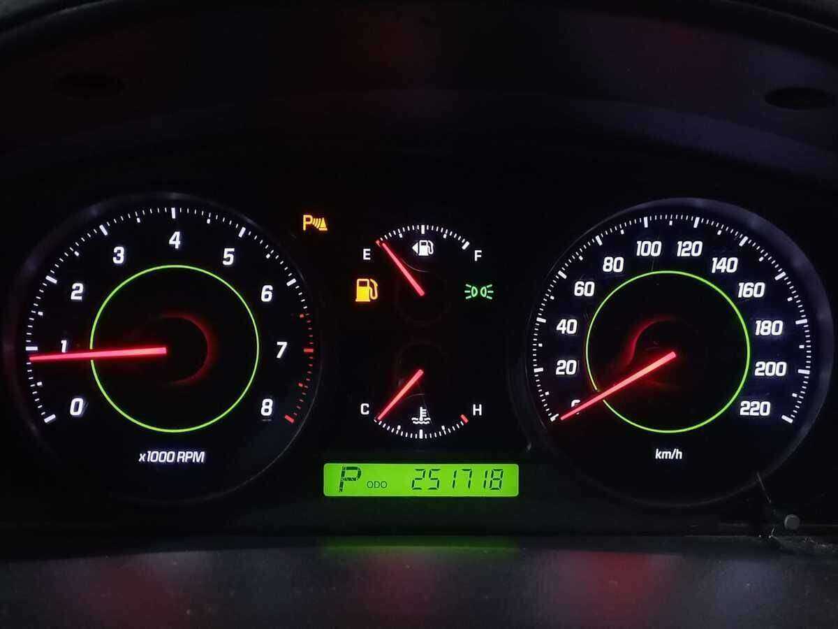 Б/У Шевроле Каптива 2011 года. Фото: #12