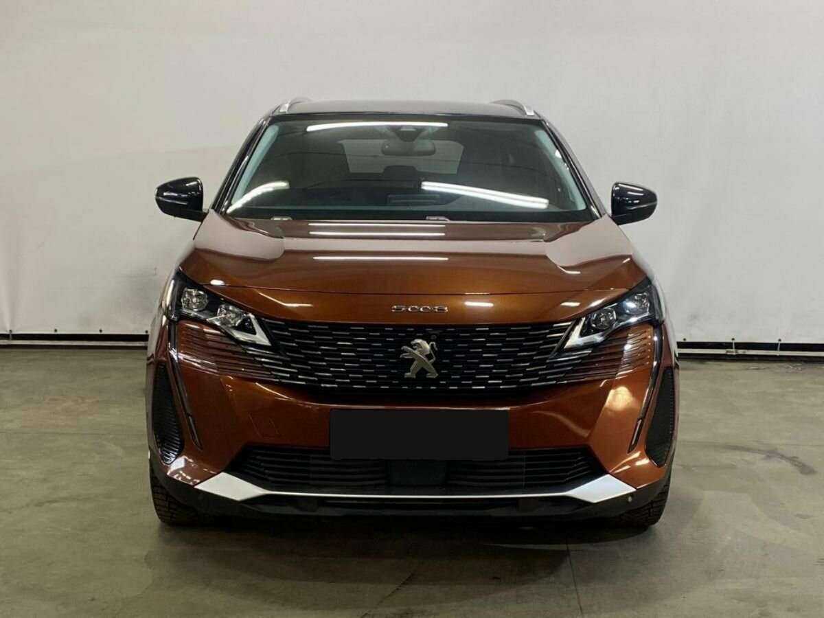 Б/У Пежо 5008 2021 года. Фото: #1