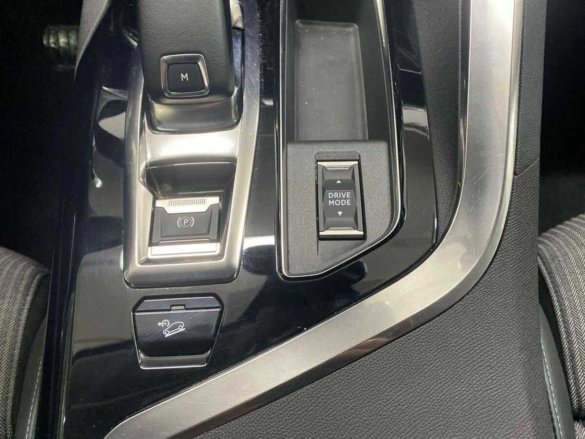 Б/У Пежо 5008 2021 года. Фото: #17