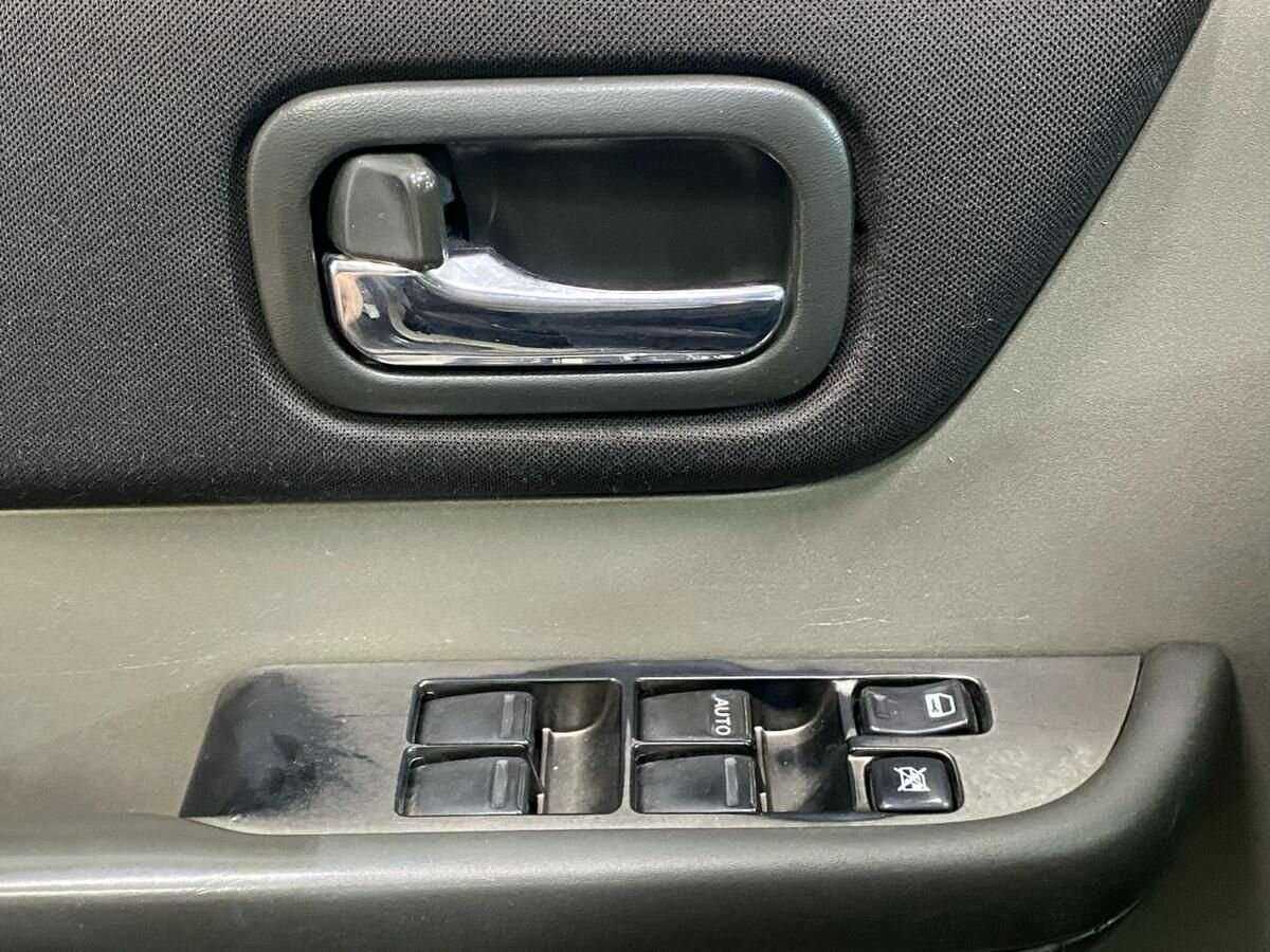 Б/У Ниссан Икс-Трейл 2004 года. Фото: #15