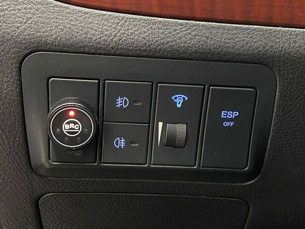 Б/У Хендай Санта Фе 2008 года. Фото: #16