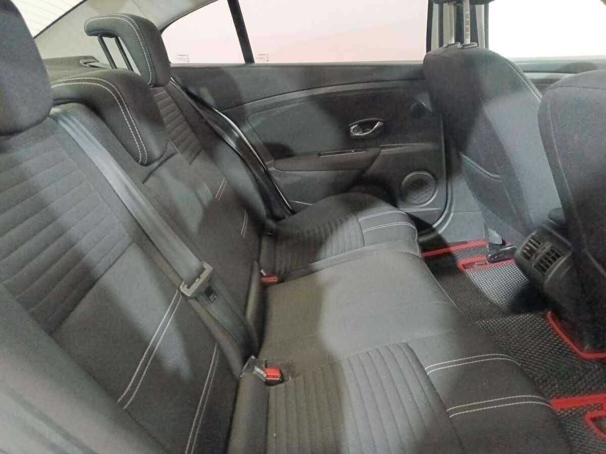 Б/У Рено Флюенс 2016 года. Фото: #10