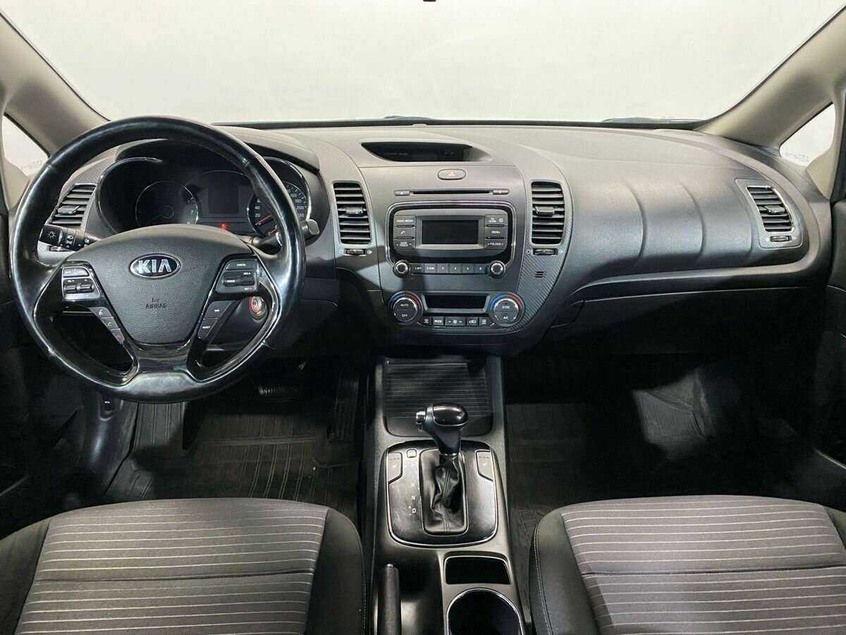 Б/У Киа Церато 2018 года. Фото: #8