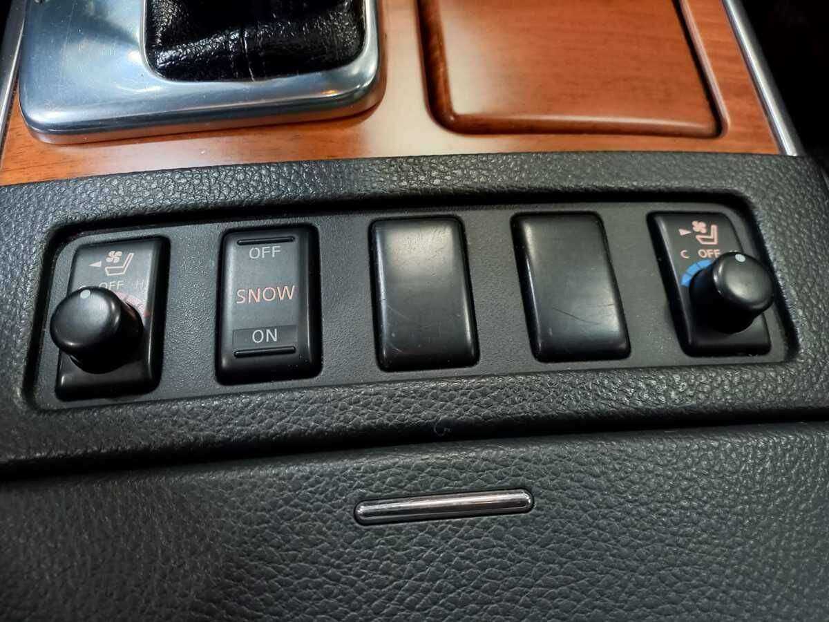 Б/У Инфинити М 2006 года. Фото: #14