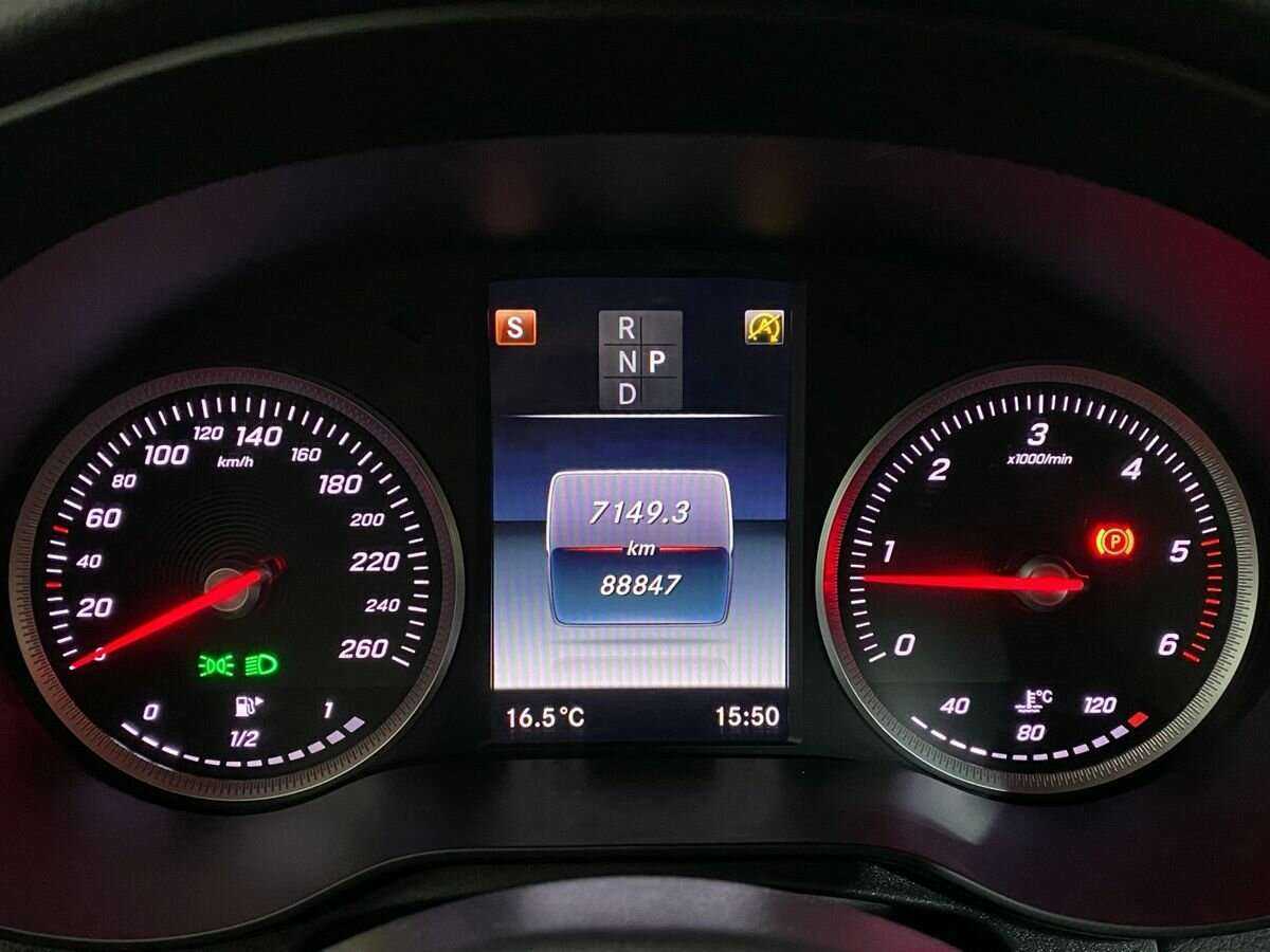 Б/У Мерседес-Бенц ГЛЦ 2018 года. Фото: #12