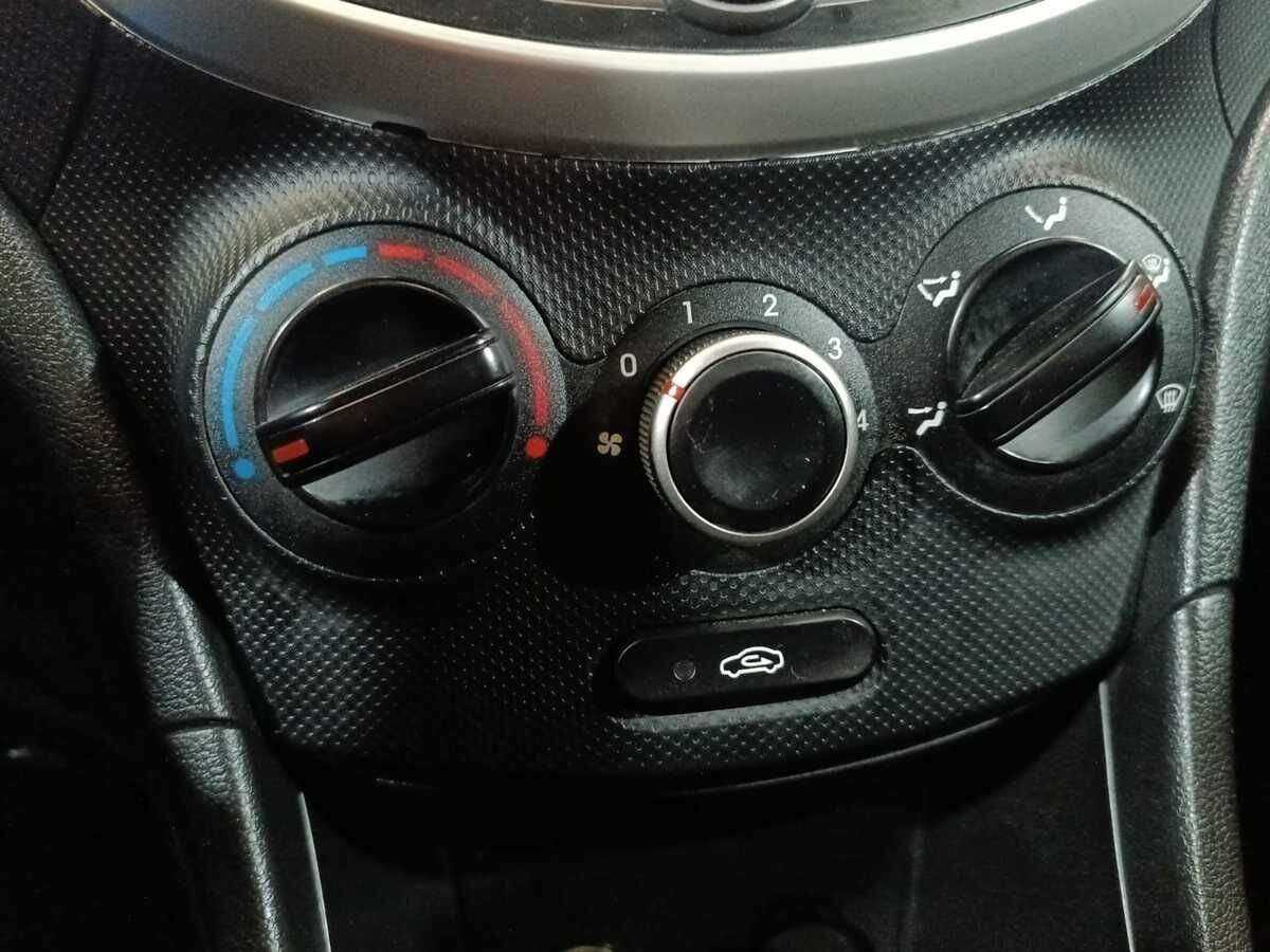 Б/У Хендай Солярис 2016 года. Фото: #12