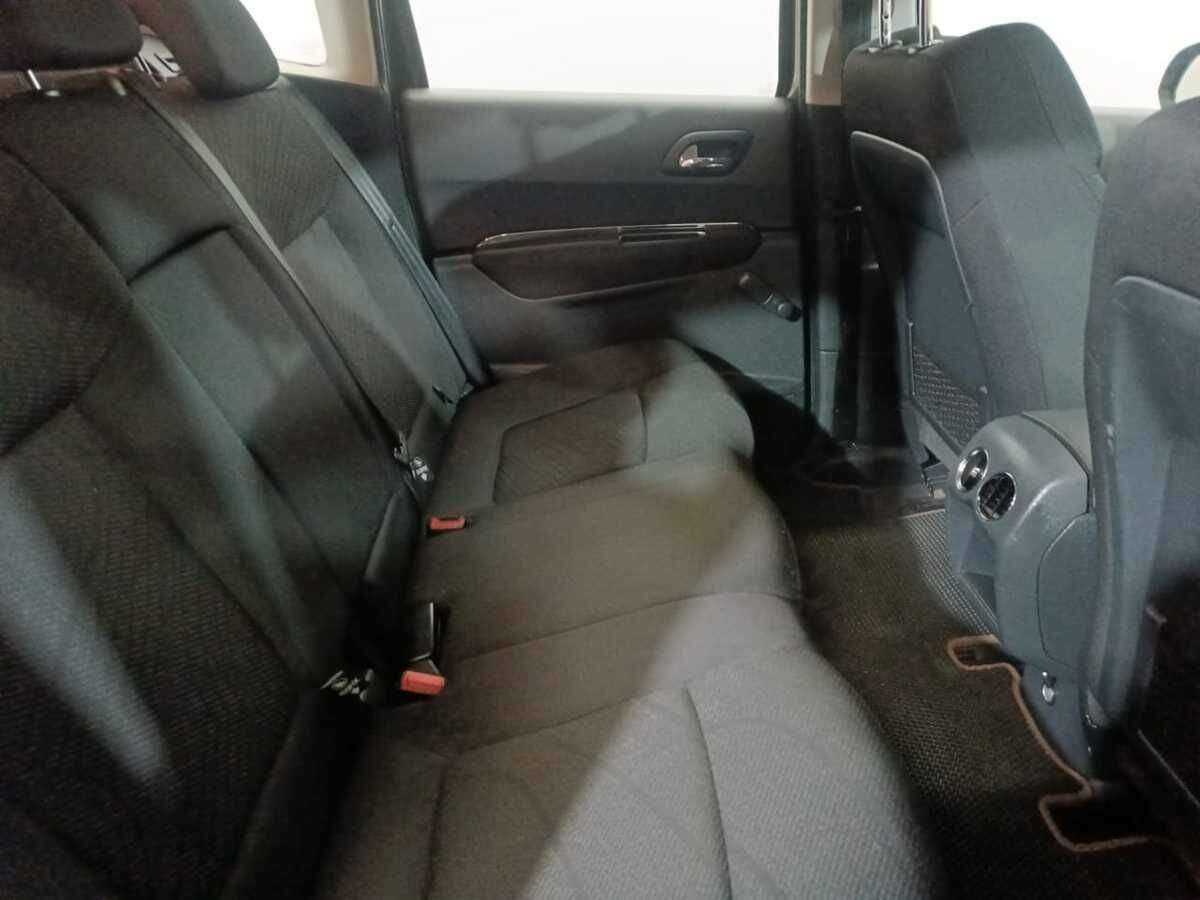 Б/У Пежо 3008 2011 года. Фото: #10