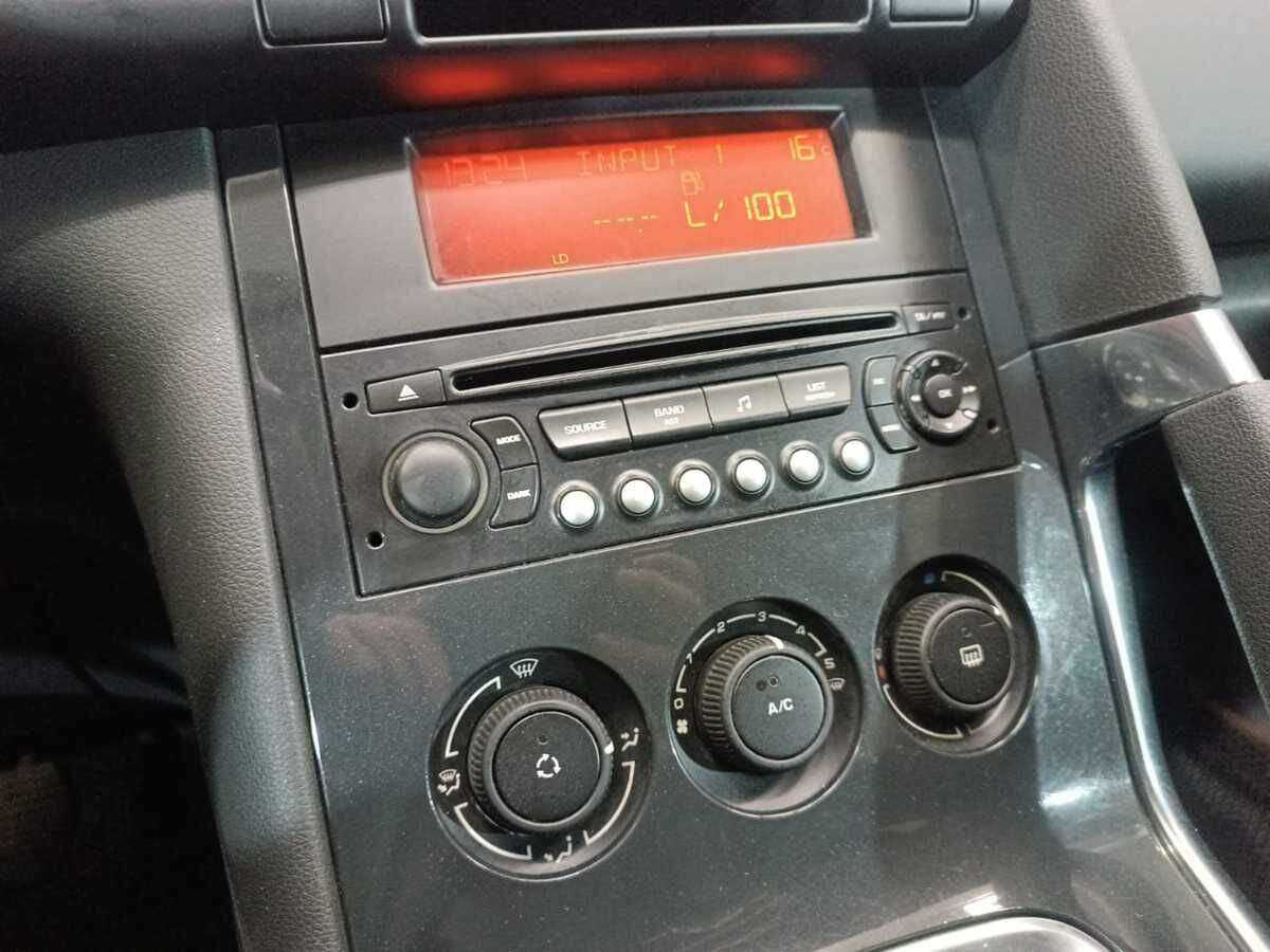 Б/У Пежо 3008 2011 года. Фото: #12