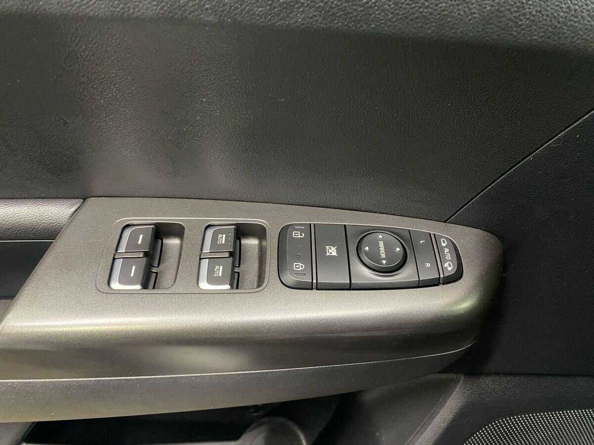 Б/У Киа Спортейдж 2018 года. Фото: #17