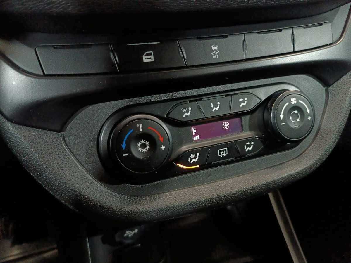 Б/У Лада (ВАЗ) Веста 2018 года. Фото: #14