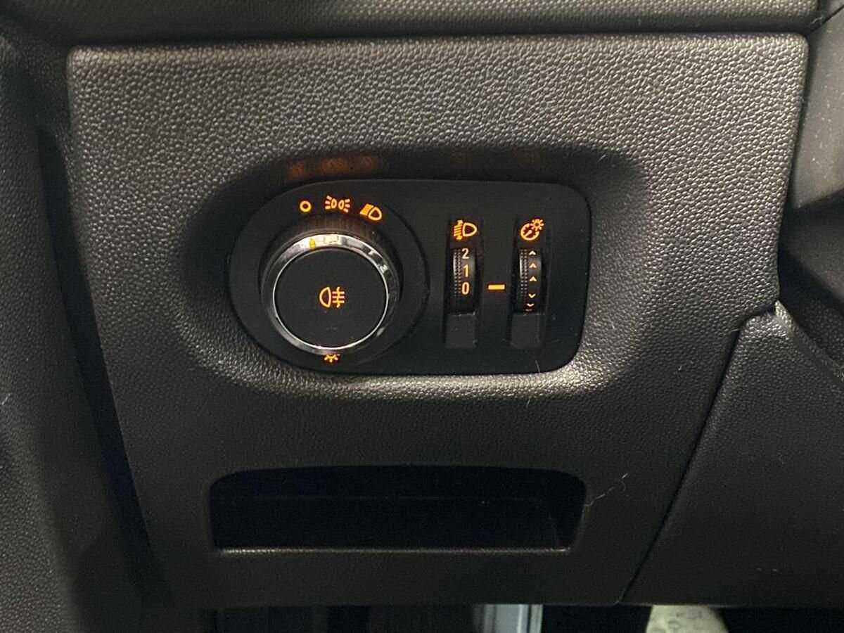 Б/У Опель Корса 2012 года. Фото: #14