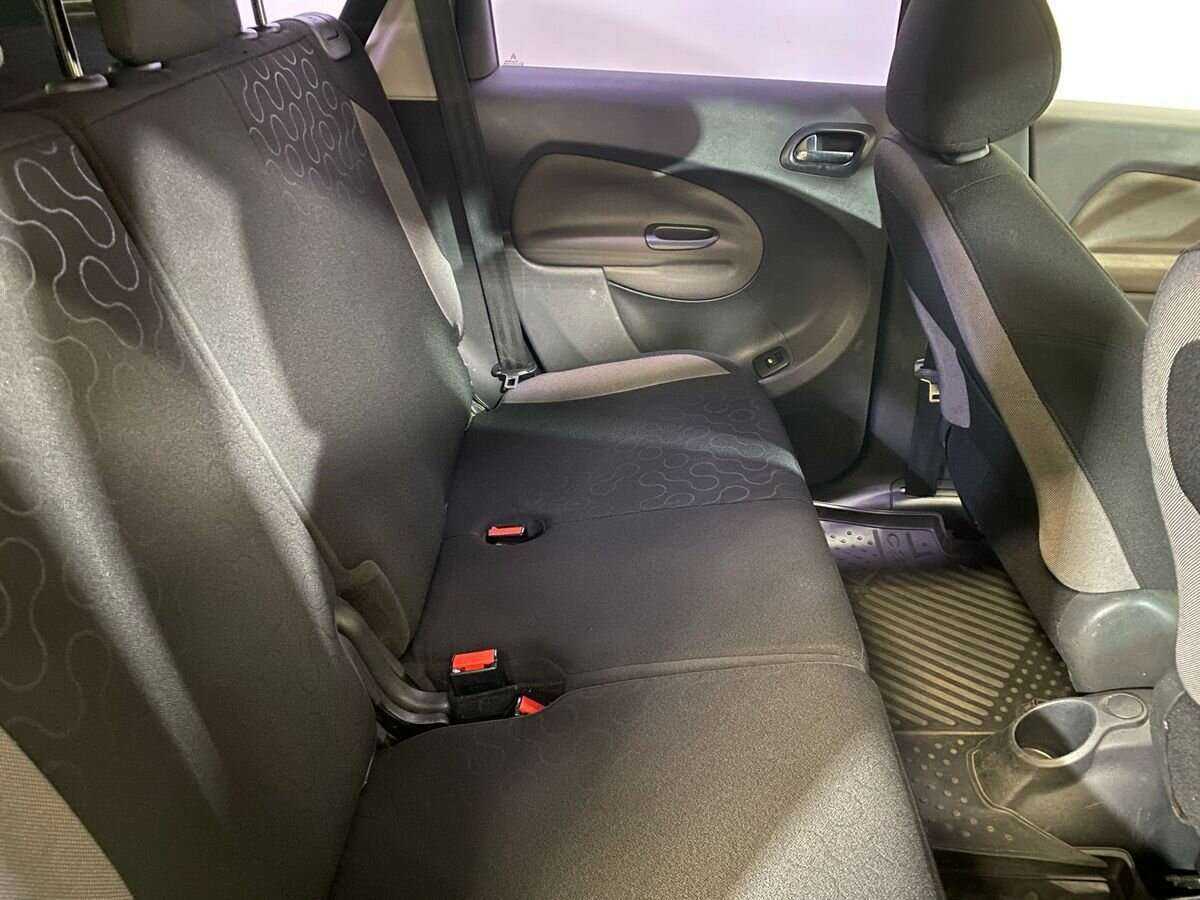 Б/У Ситроен Ц3 Пикассо 2012 года. Фото: #10