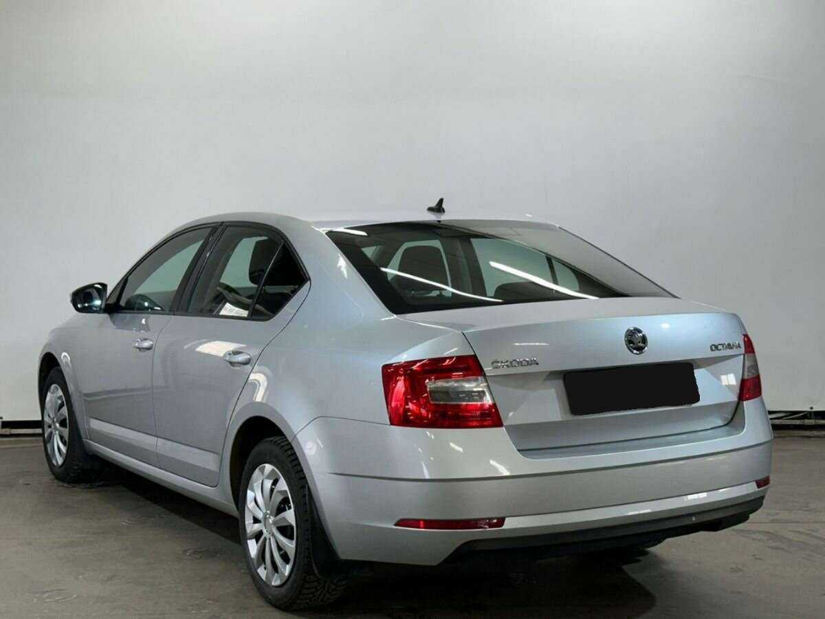 Б/У Шкода Октавия 2018 года. Фото: #6