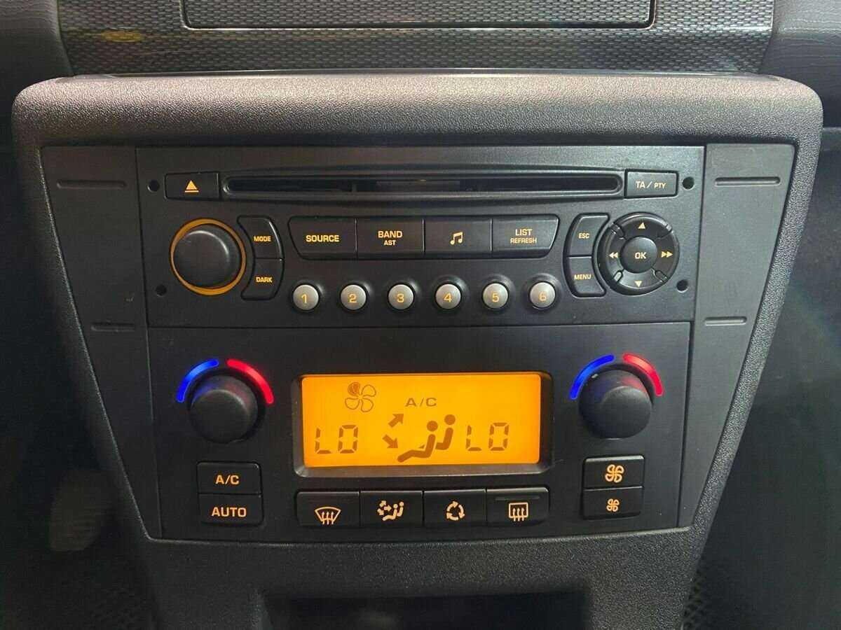 Б/У Ситроен Ц4 2006 года. Фото: #14