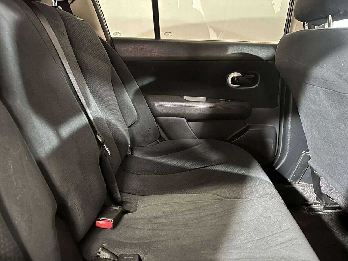 Б/У Ниссан Тиида 2010 года. Фото: #10