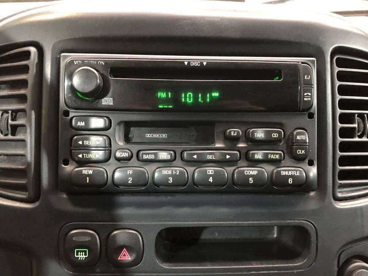 Б/У Форд Эскейп 2000 года. Фото: #14