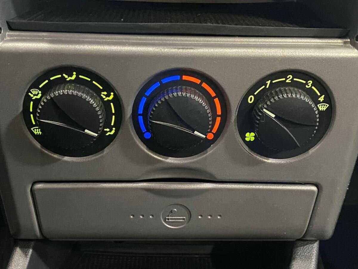 Б/У Лада (ВАЗ) Приора 2011 года. Фото: #12